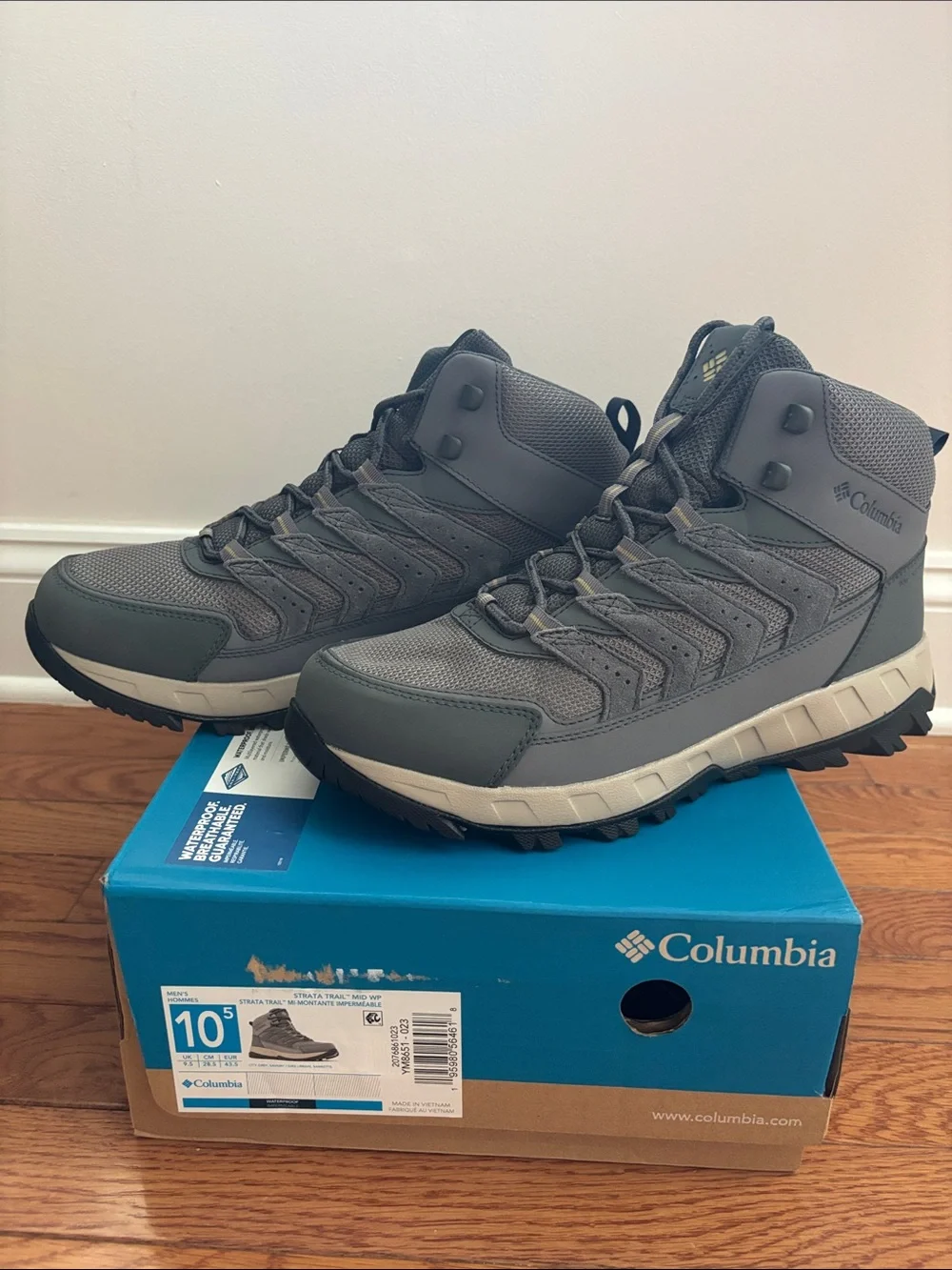 Columbia Men's Strata Trail Hiking Boots